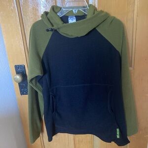 Women’s L Melanzana